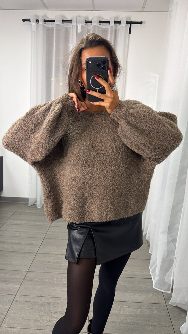 Bouclé Pullover mit breitem Rundausschnitt / taupe Art. 16435
