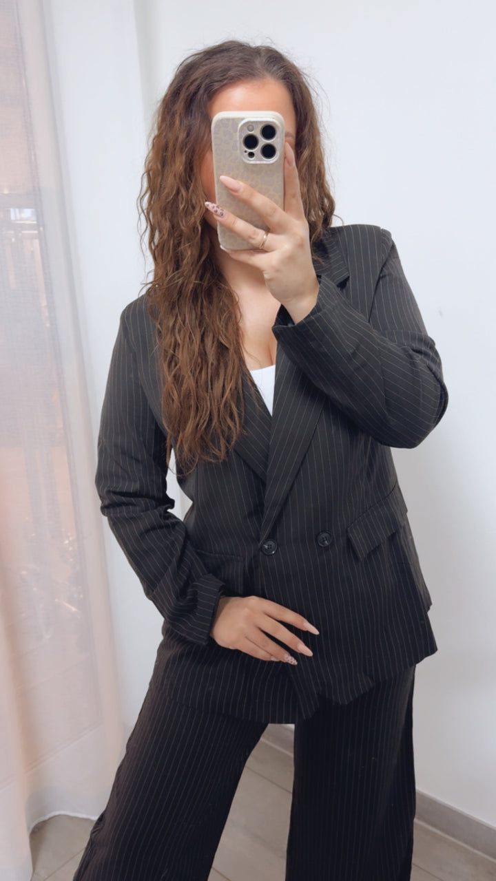 NADELSTREIFEN Set aus Blazer mit Knöpfen und Hose / schwarz - weiss Art. 14107