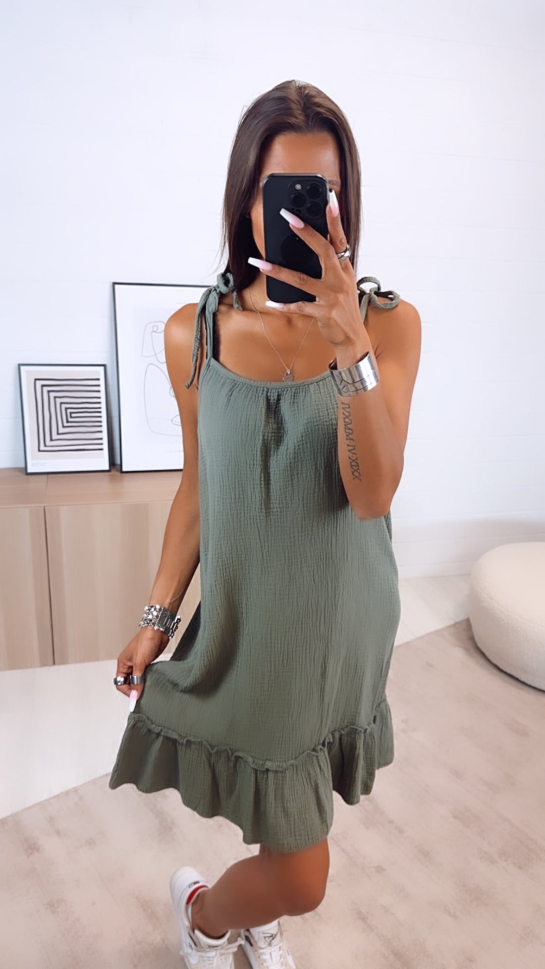 (Midi-) Musselin Kleid mit dünnen Trägern / khaki Art. 6198