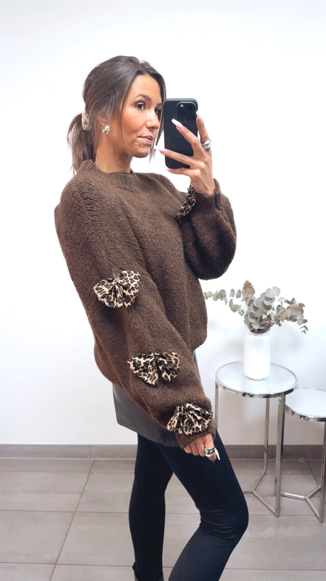 Strick Pullover mit LEO SCHLEIFEN / schoko braun Art. 13868