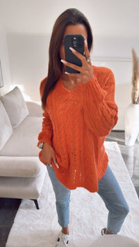 Pullover mit V-Ausschnitt und Zopfmuster / orange Art. 8805