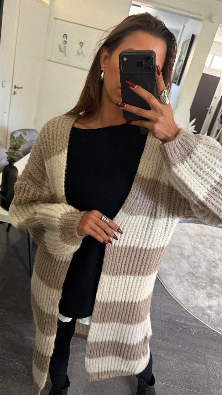 langer Grobstrick Cardigan mit Streifen / beige - creme Art. 16526