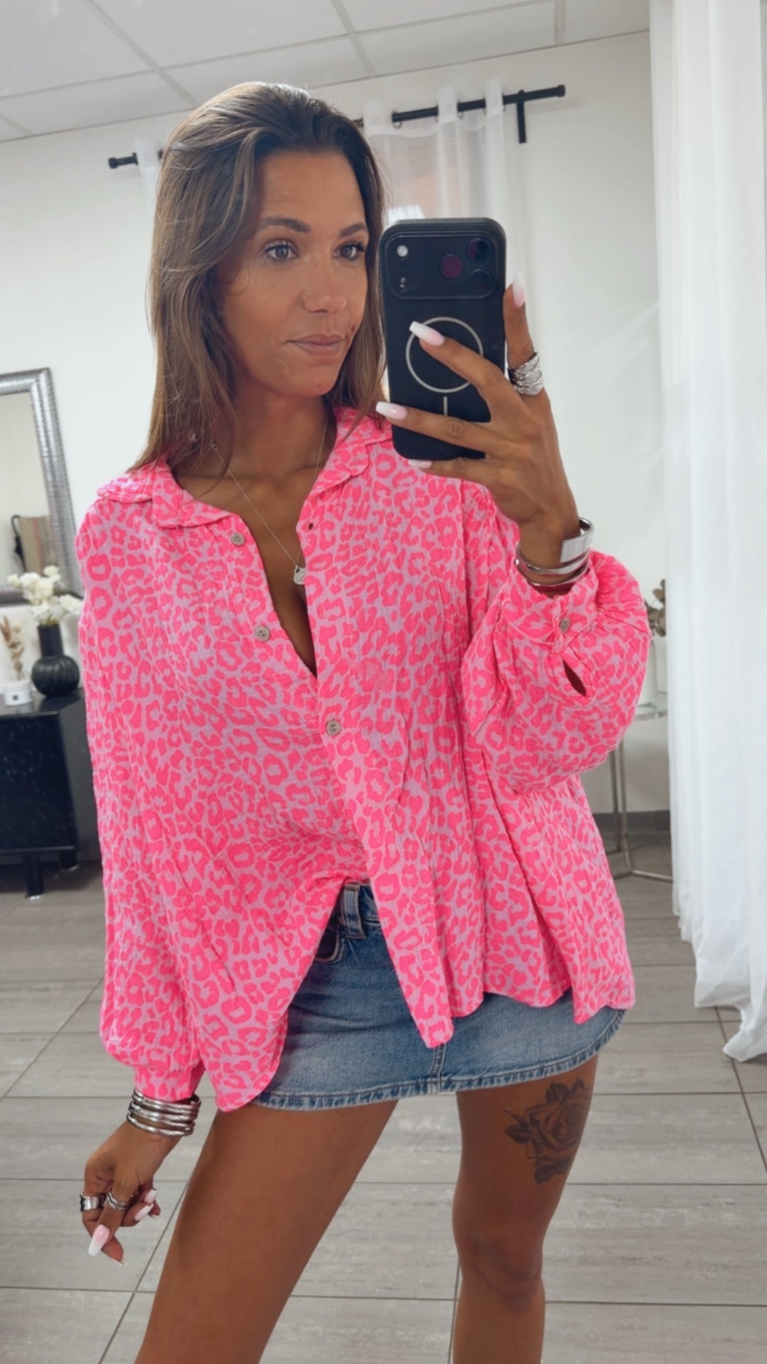 LEO KURZE Oversize Musselin Bluse / rosa - neon pink Art. 15246