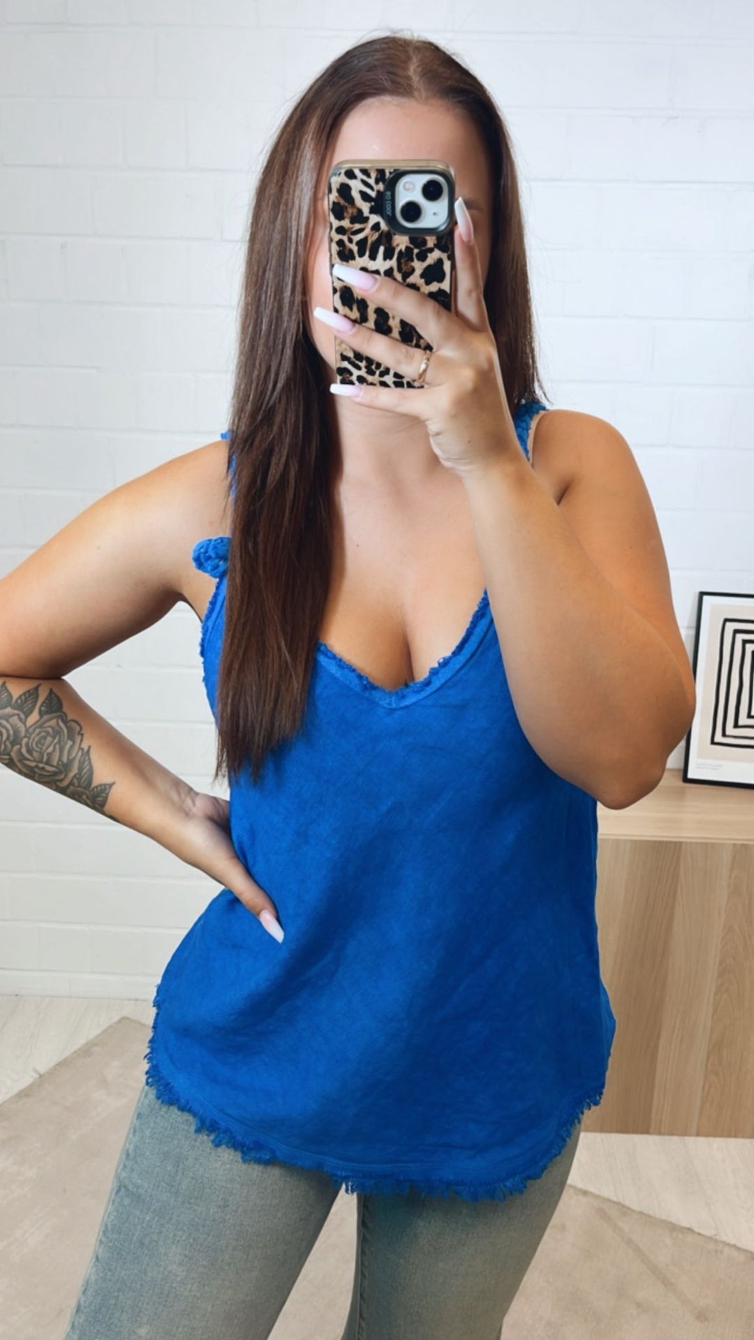 Leinen Top mit geflochtenen Trägern / royal blau Art. 10246