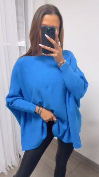 ultra weicher Pullover mit Fledermausärmeln / royal blau Art. 13443