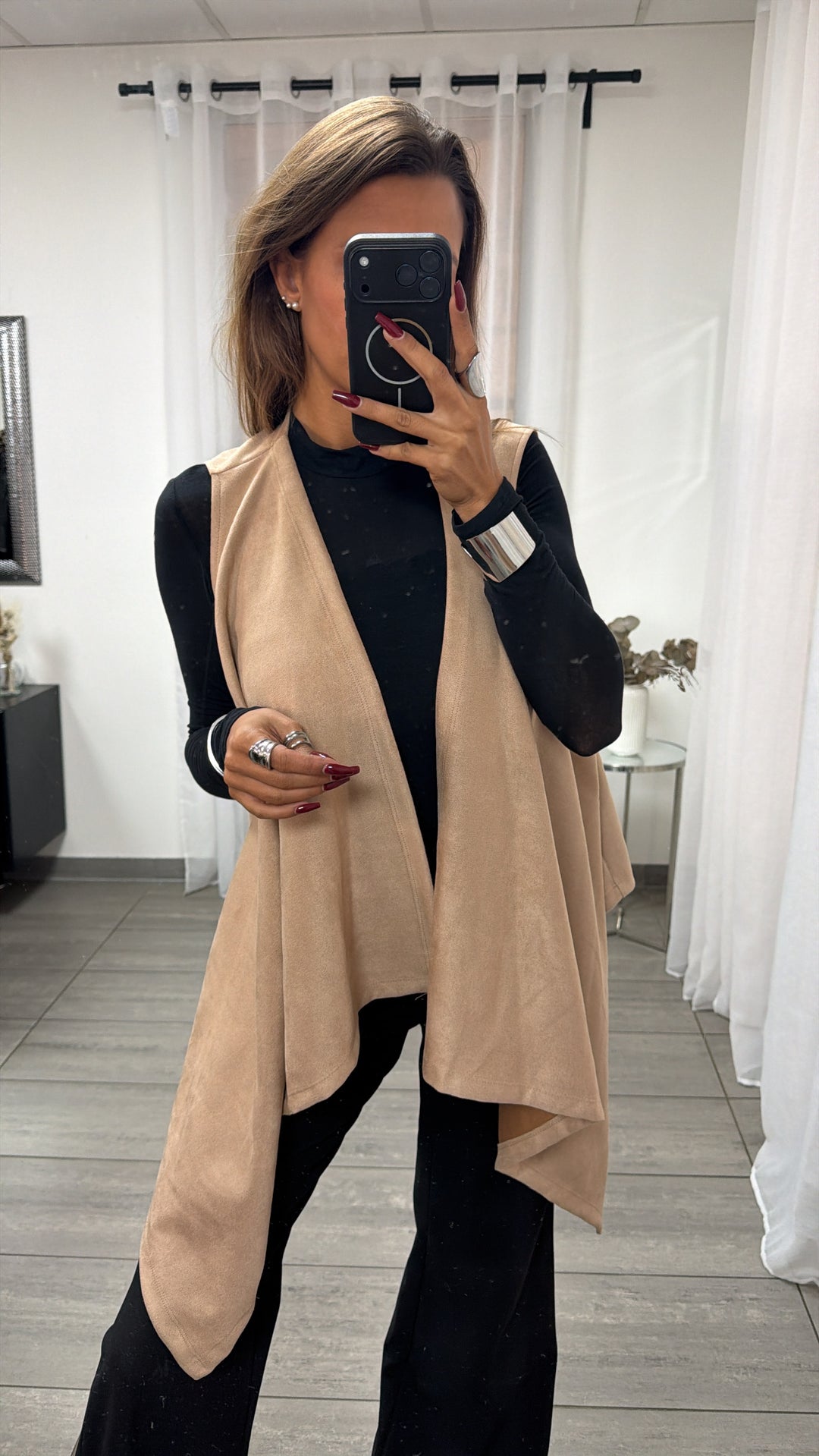 kürzere Velours Optik Weste im ausgefallenen Schnitt / beige Art. 61488