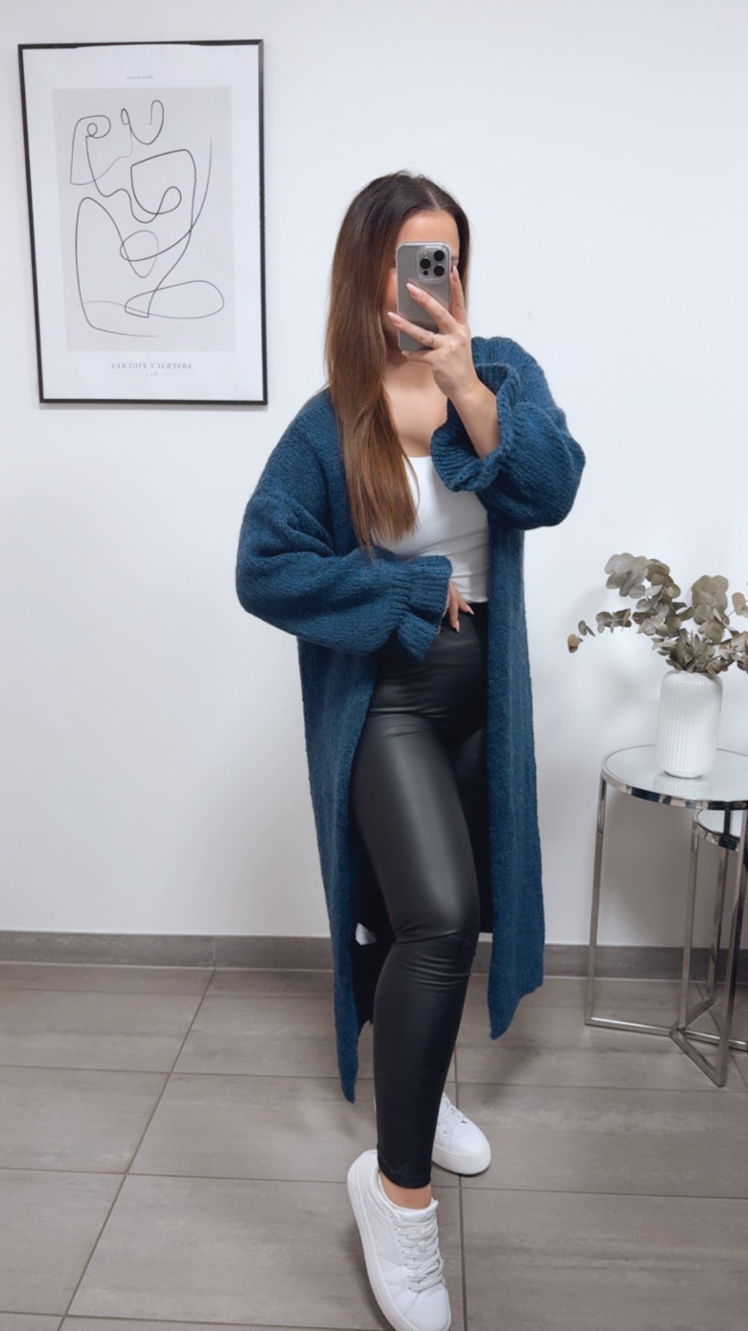 langer Kuschel Cardigan mit Volant Ärmeln / petrol blau Art. 13238