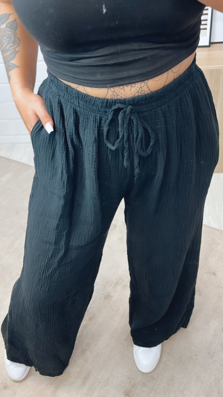 lockere, lange Musselin Hose / schwarz Art. 10675