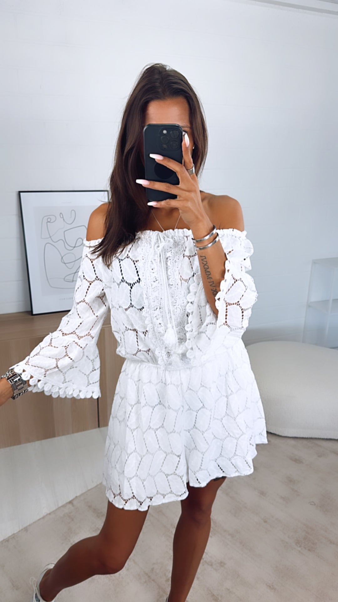 verspielter, kurzer Jumpsuit mit Stickerei / weiss Art. 6391