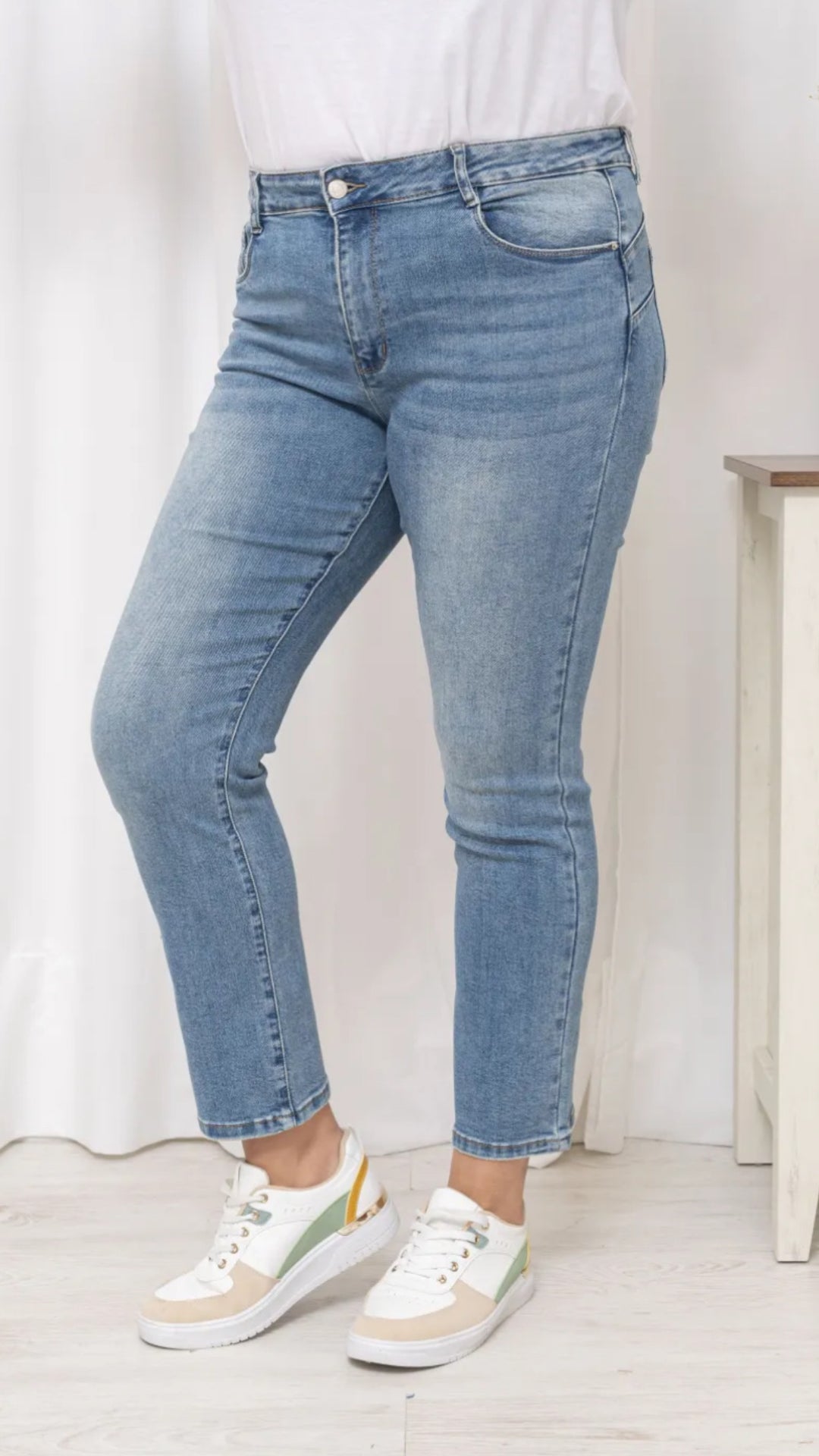 Mom - Jeans Hose  " 77978 " / verwaschener Look Art. 9046