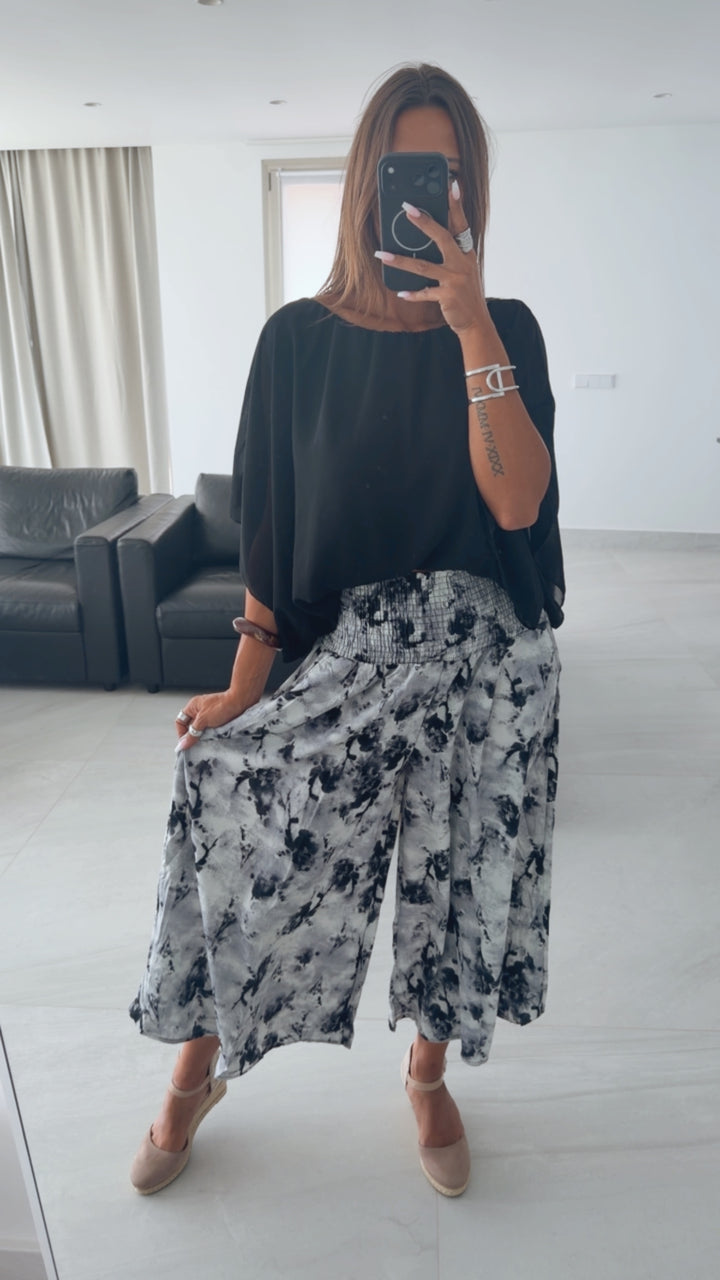 SMOK BUND Midi Palazzo Hose mit abstrakten Print / schwarz - taupe - weiss Art. 15905
