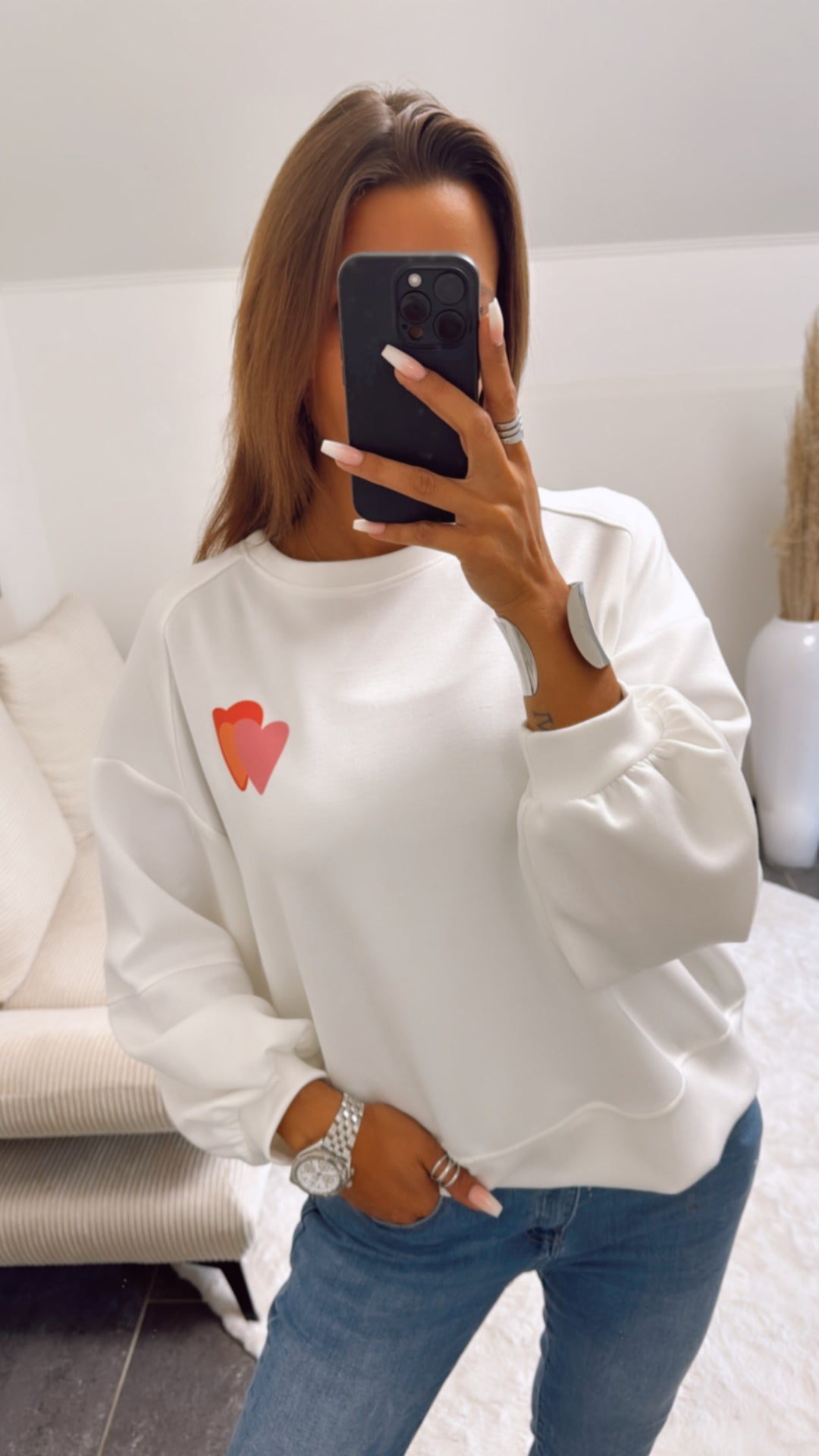 kürzerer Pullover " HEART only positive vibes" / weiss Art. 10859