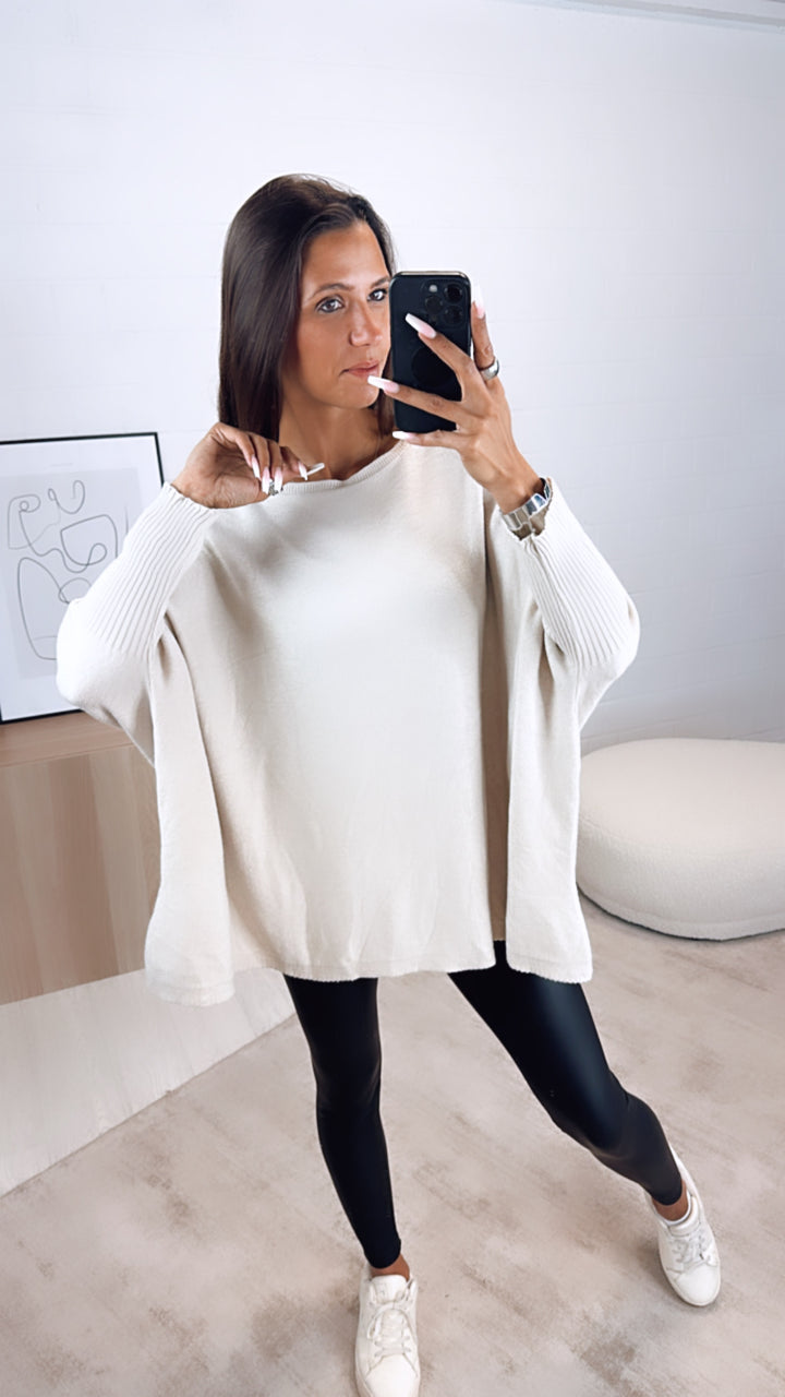 ultra weicher Pullover mit Fledermausärmeln / beige Art. 6861