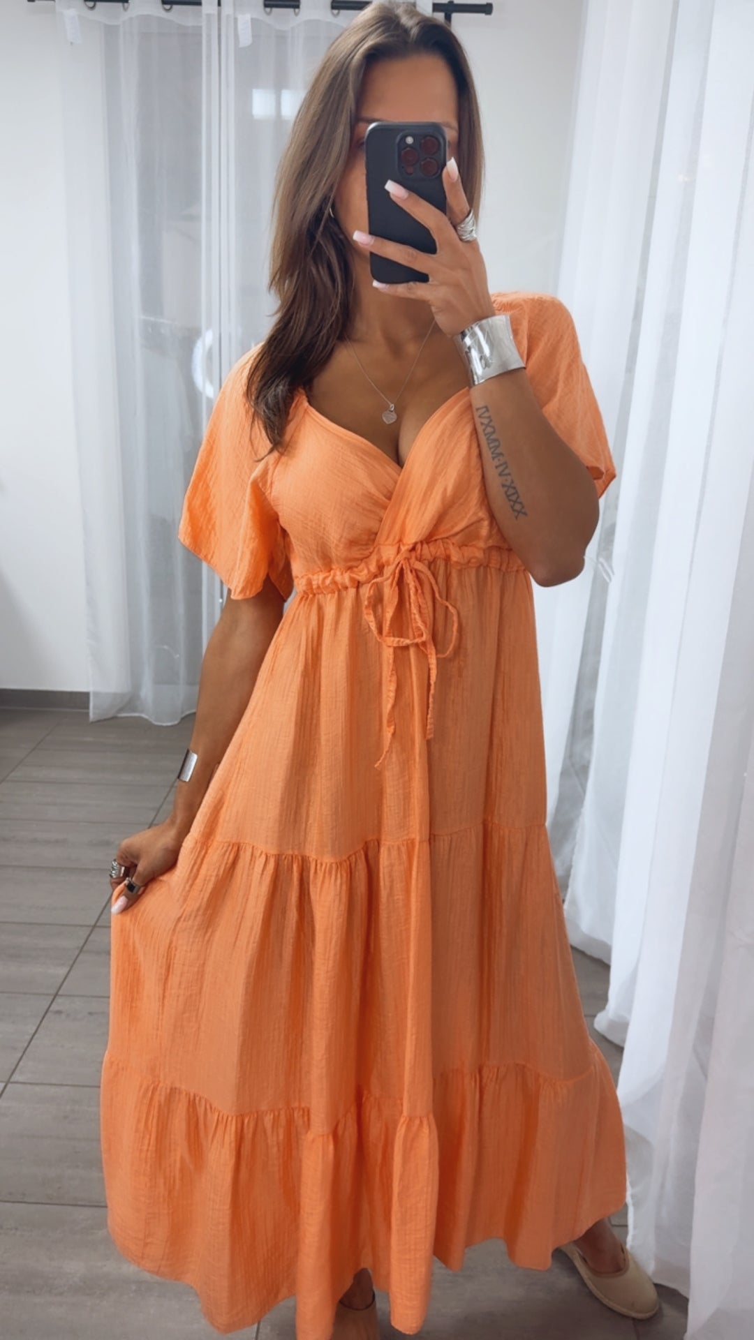 Maxi Lyocell Kleid mit verstellbarem Brustbereich / apricot Art. 14907