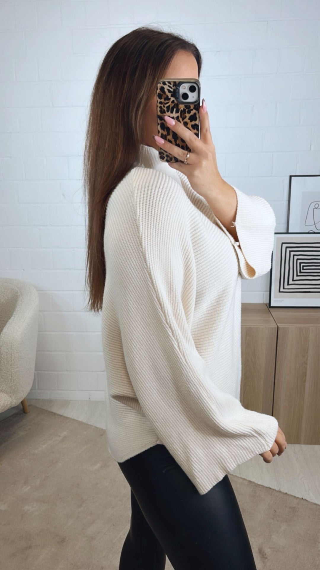 Stehkragen Pullover mit weiten Fledermausärmeln / creme Art. 12854