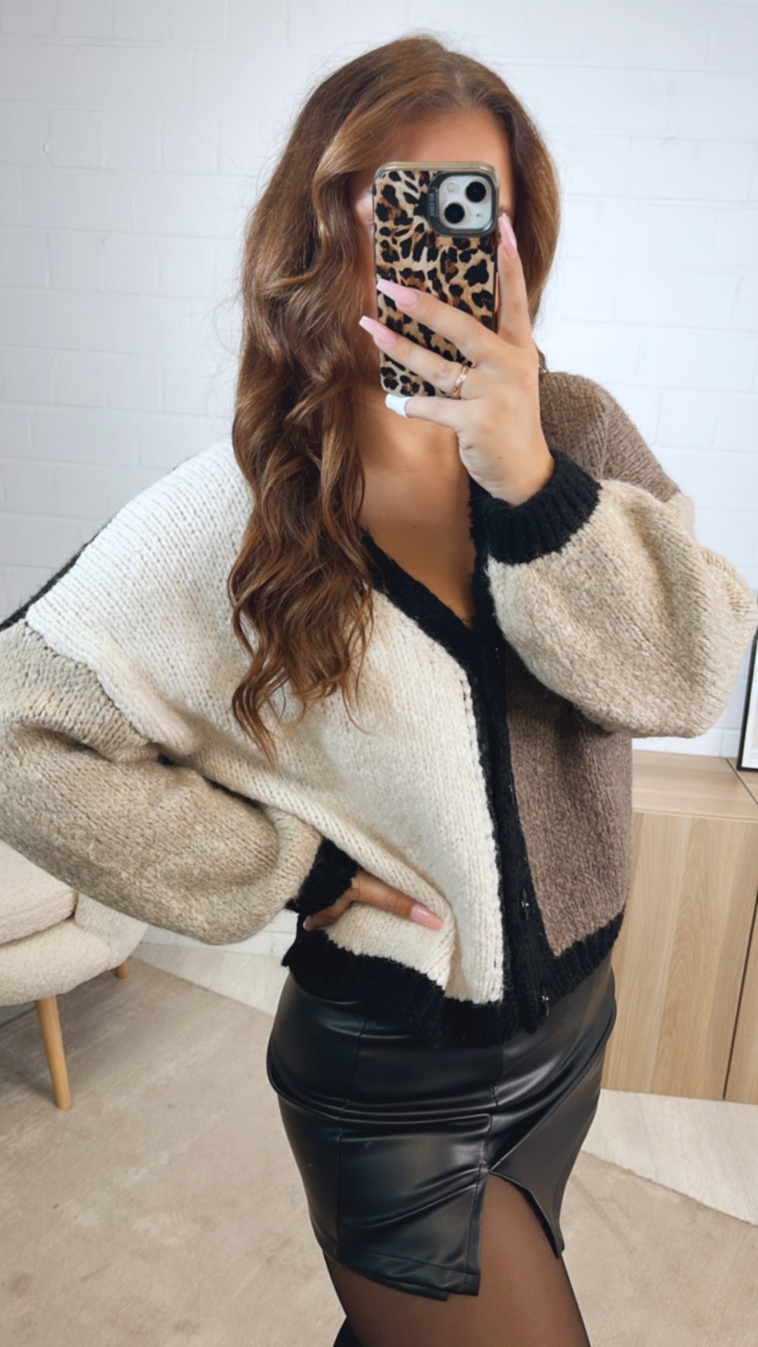 dreifarbiger Cardigan / schwarz - braun meliert - creme Art. 12610