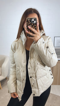 Lederimitat Jacke mit Knopfleiste, Reißverschluss / creme Art. 12867