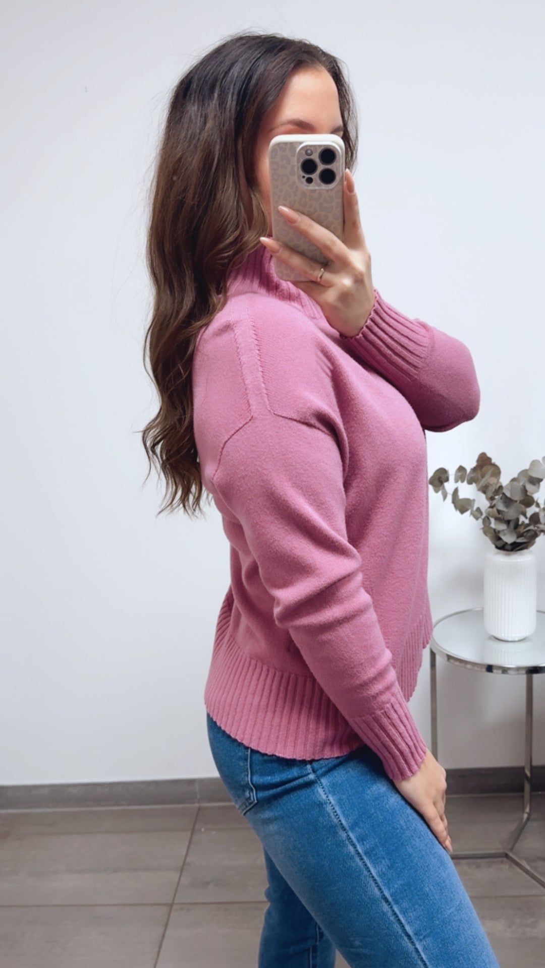 Feiner Strickpullover mit gerippten Akzenten / beere Art.13880