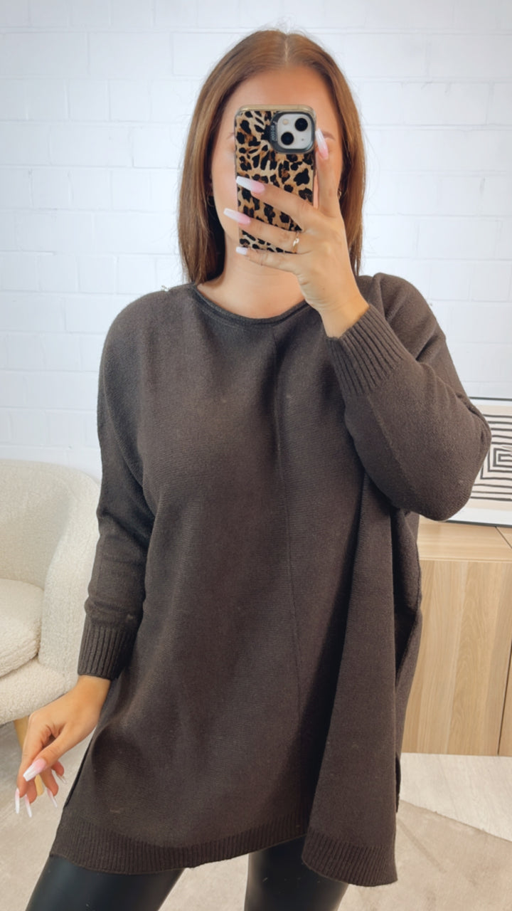 Long Pullover mit mittiger Ziernaht / dunkel braun Art. 12384