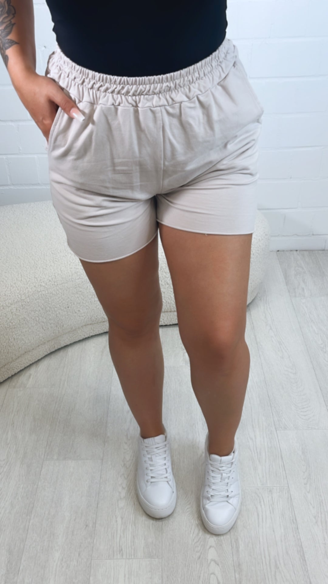 elastische Stoff Shorts / beige Art. 10395