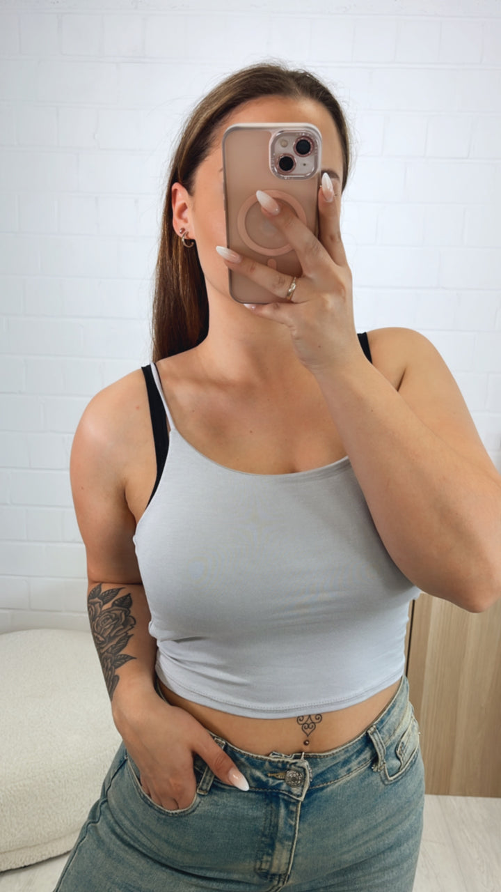 mittellang geschnittenes Top / hell grau Art. 9750
