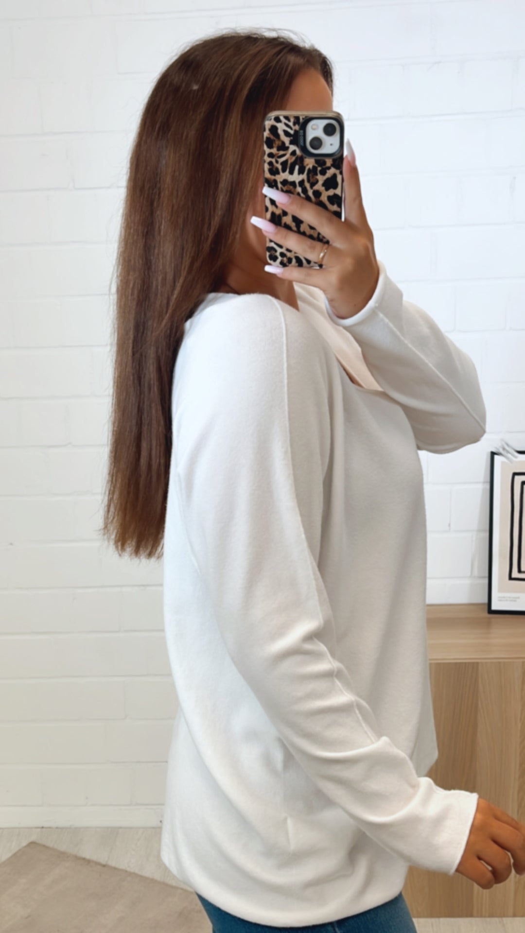 WEITER leichter, super weicher Pullover, V-Ausschnitt / weiss Art. 11186
