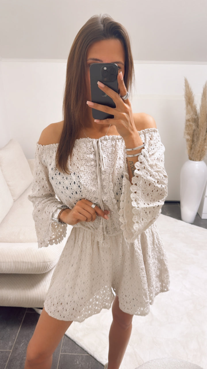 Blumen Spitzen Jumpsuit / beige Art. 9556