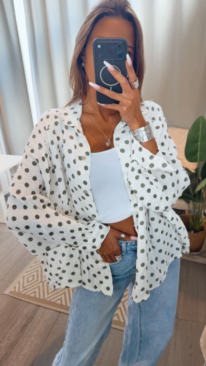 PUNKTE KURZE Oversize Musselin Bluse / weiss - olive Art. 15267