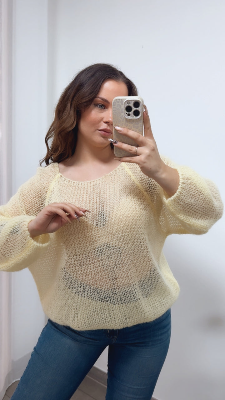ultra leichter und locker gestrickter Pullover / soft gelb Art. 14374