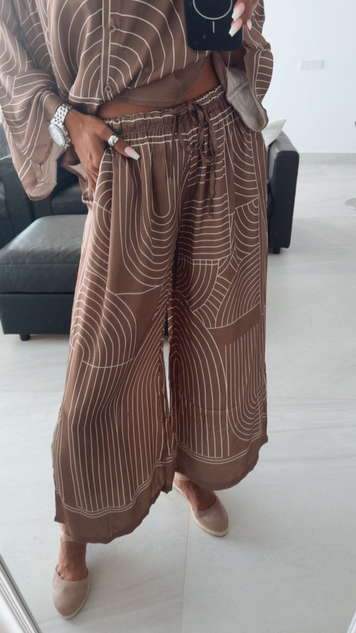 Set aus Bluse und leichter Hose " LINE DESIGN " / light taupe - weiss Art. 15949