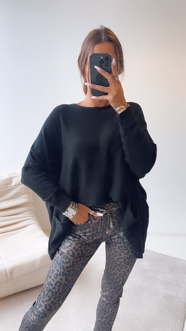 weicher Pullover mit Fledermausärmeln, Taschen / schwarz Art. 7730
