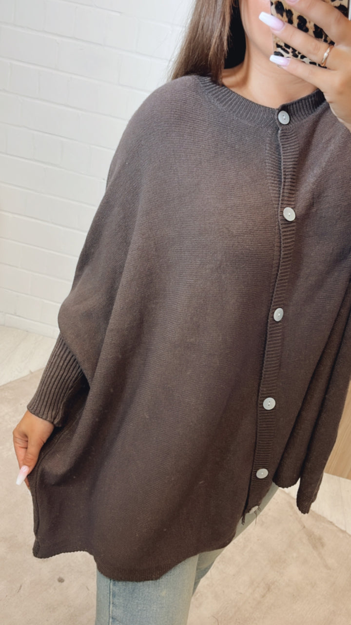 ultra weicher Cardigan / Pullover mit Fledermausärmeln / mokka Art. 11220