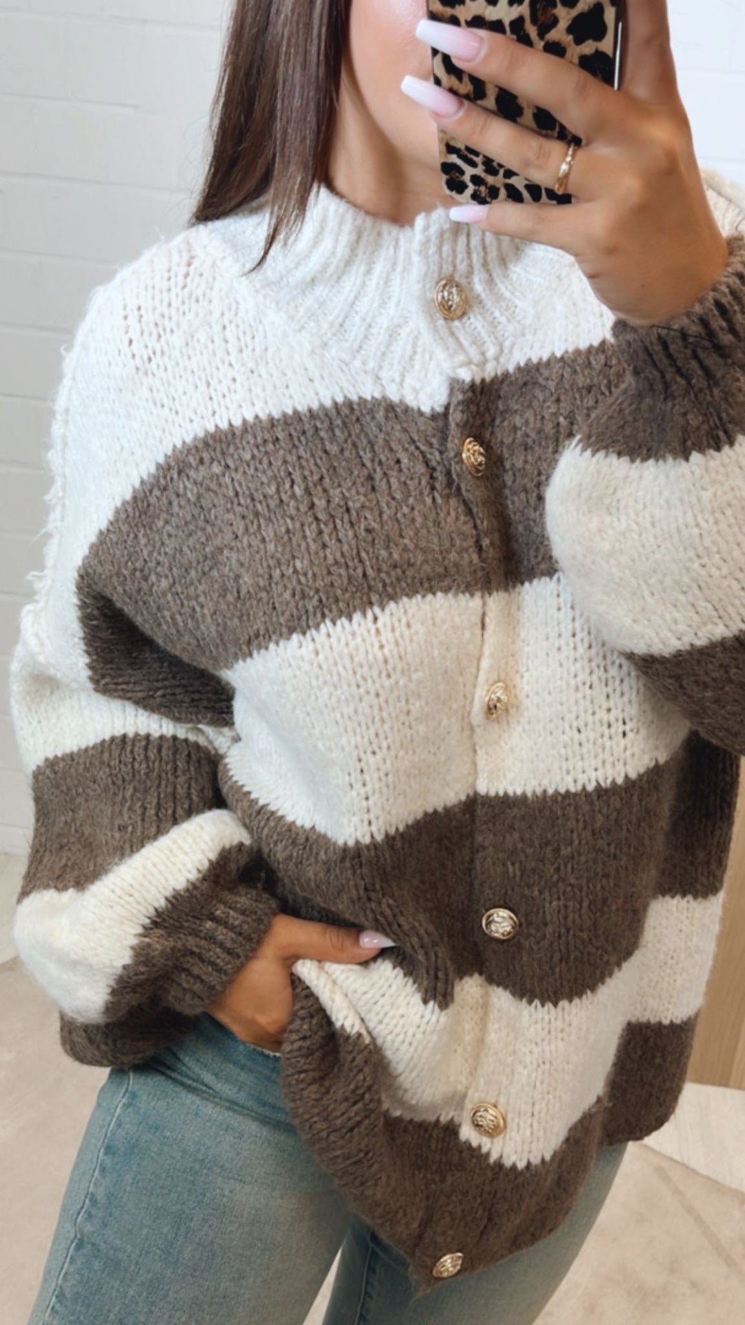 STREIFEN Kuschel Cardigan mit goldenen Knöpfen / creme - aschiges braun Art. 11131