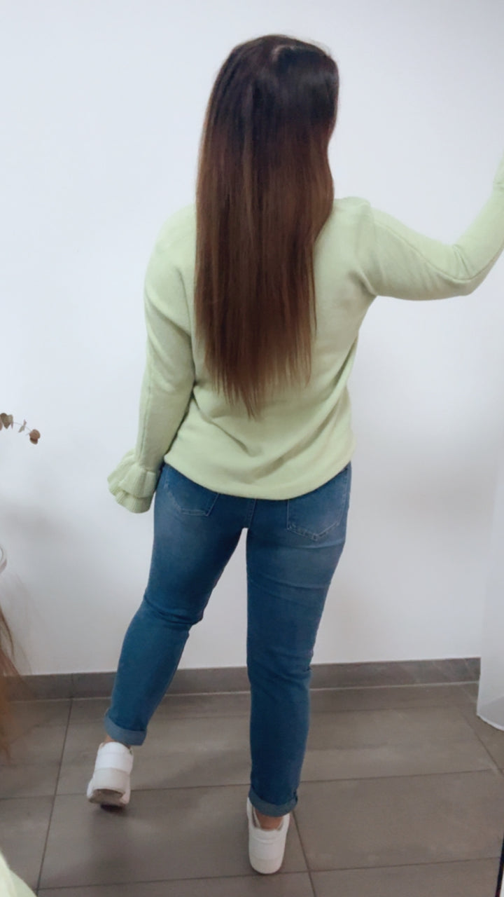 RÜSCHENÄRMEL Leichter Strickpullover mit V-Ausschnitt / pastell grün Art. 14330
