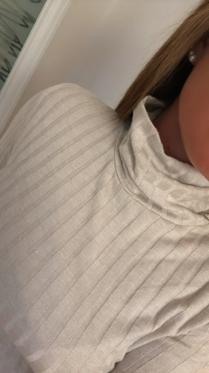 Langarm Oberteil mit Rollkragen, Ripp Optik / beige Art. 7594