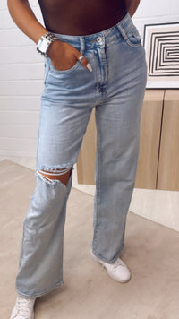 Jeans Hose " NS027 ", weites Bein, ultra Cut Out / helle Waschung Art. 10801