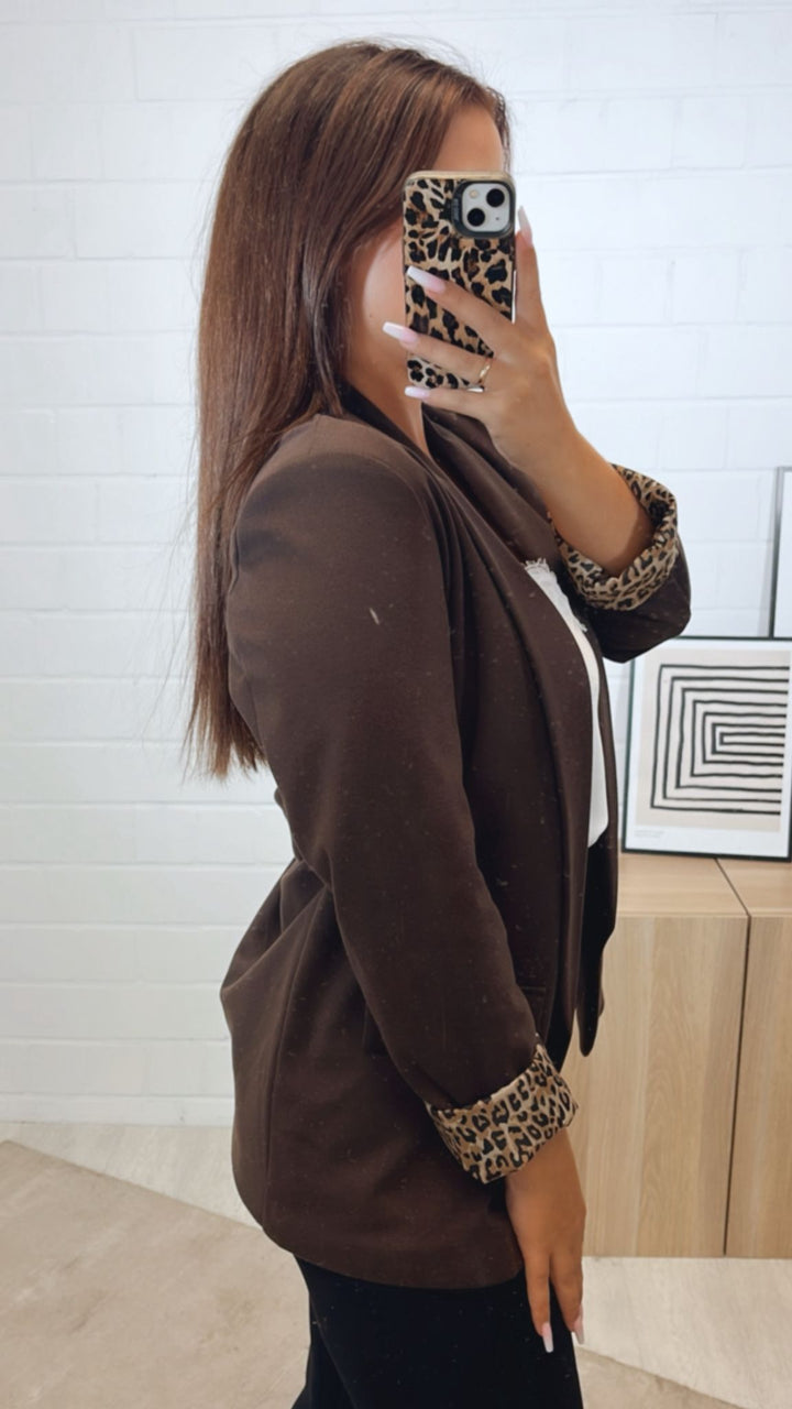 weicher Blazer mit Leo Akzenten / dunkel braun Art. 11250