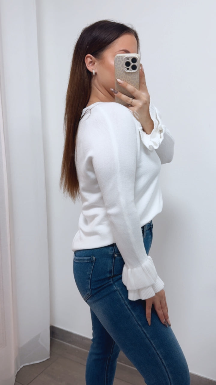 RÜSCHENÄRMEL Leichter Strickpullover mit V-Ausschnitt / woll weiß Art. 14326