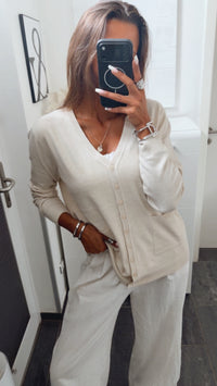 Feinstrick Cardigan mit Taschen auf der Vorderseite / beige Art.15683