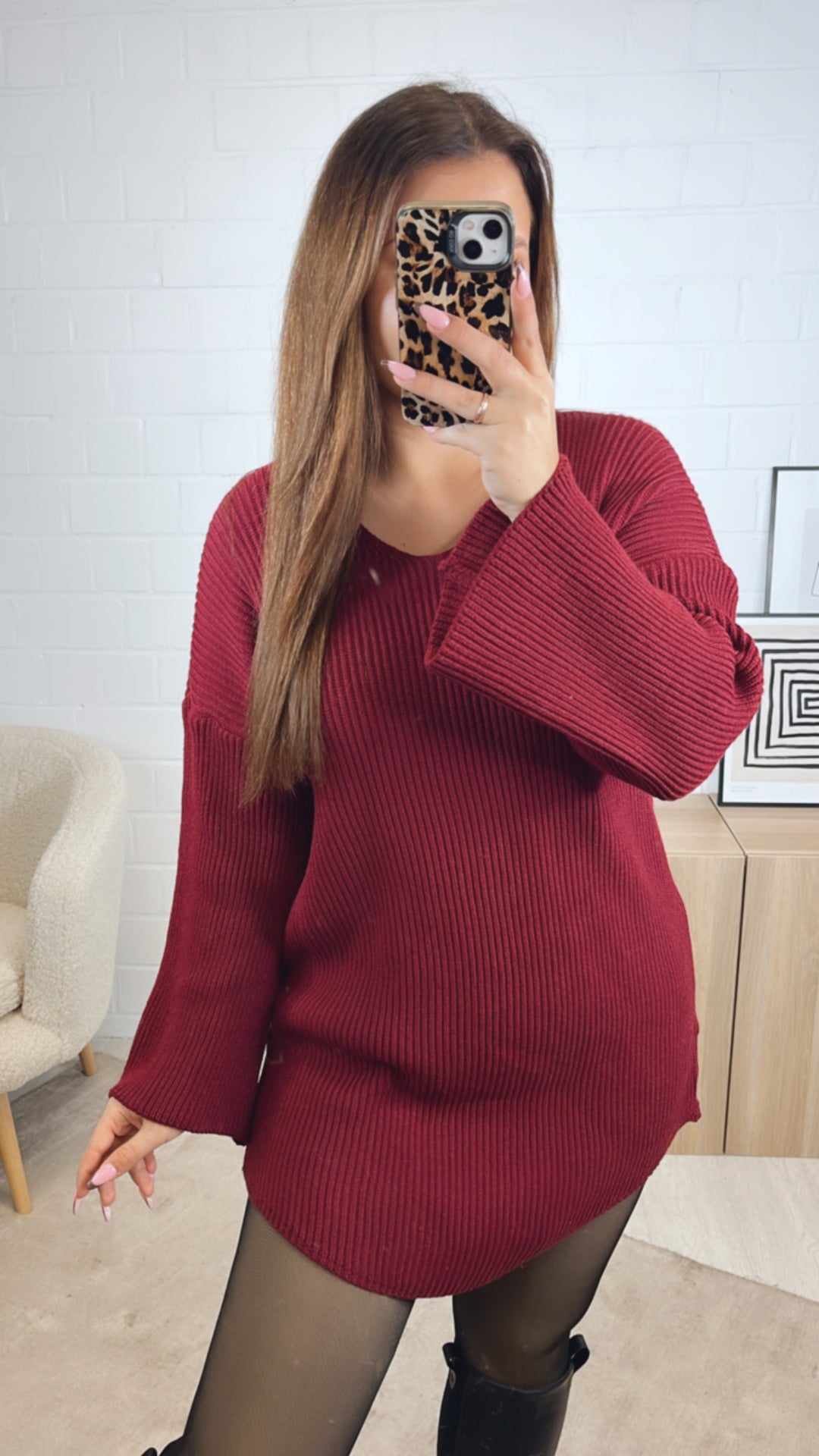 gradliniges Strick Kleid mit weitem Arm, V-Ausschnitt / bordeaux rot Art. 12773