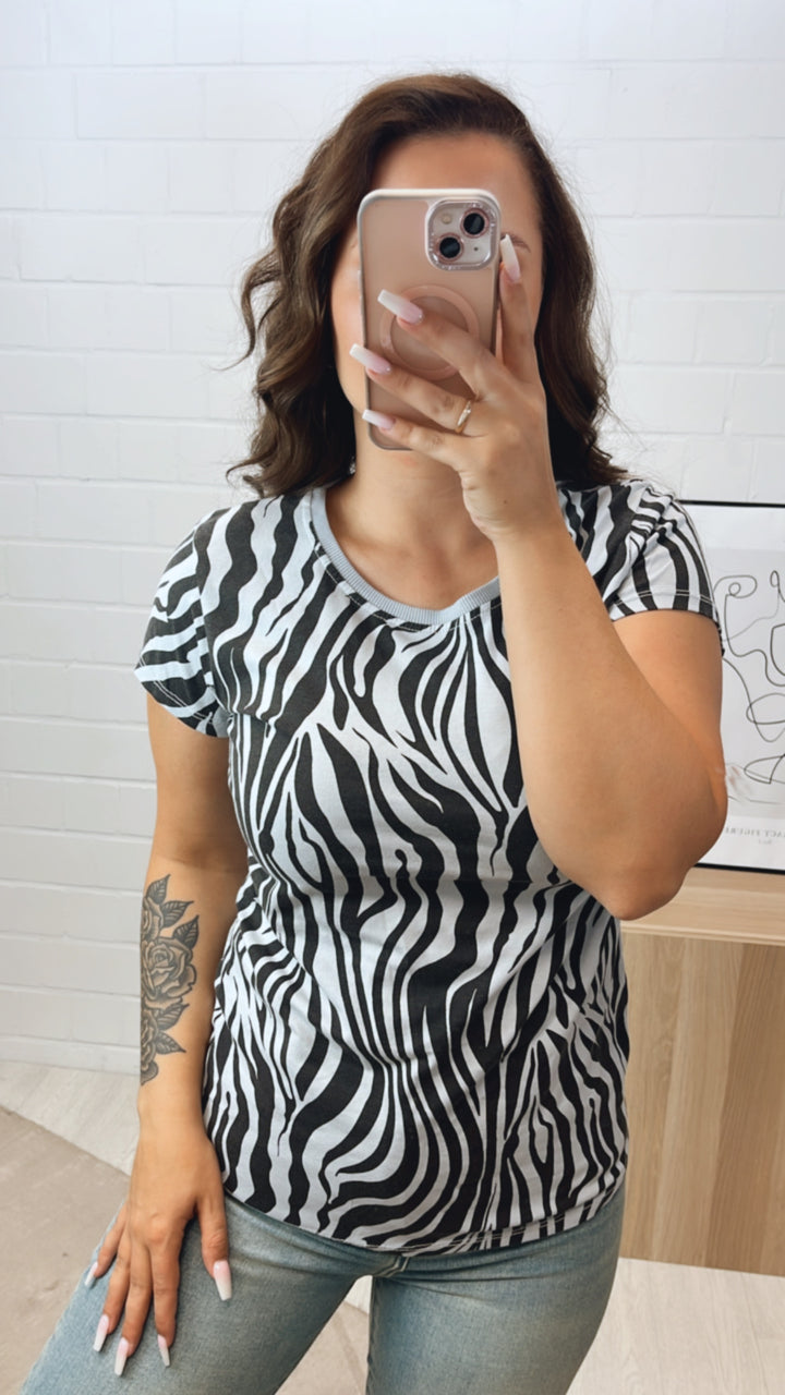 T-shirt im Zebra Print / hell blau / grau - schwarz Art. 10758