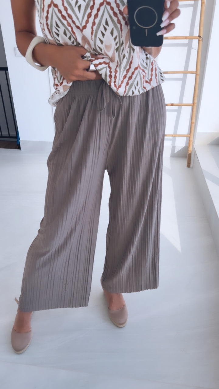 Plissierte Sommer Hose / taupe Art. 15184