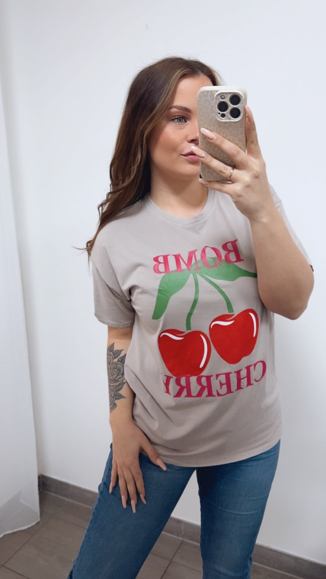 T-shirt " Cherry " / light taupe Art. 14746