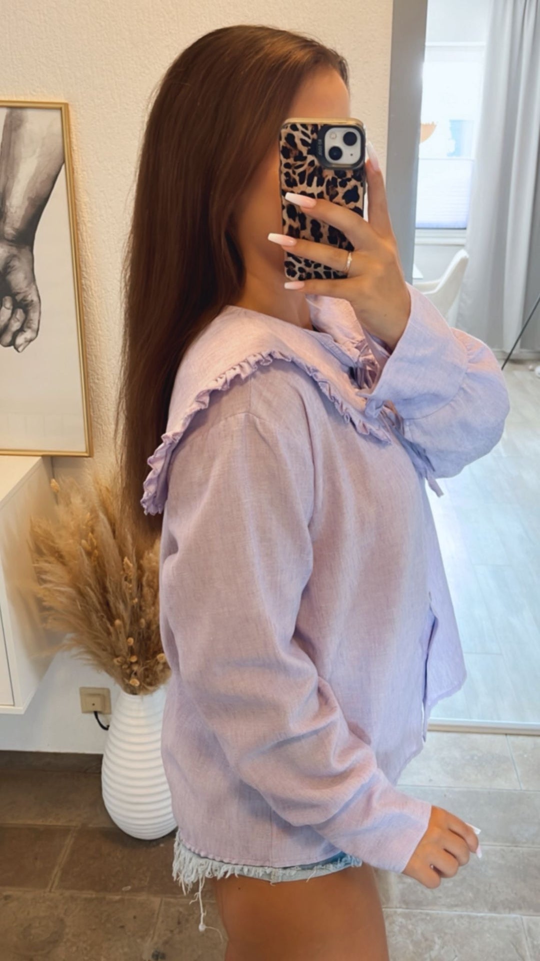 Bluse mit Volant besetztem Kragen / lila - flieder Art. 10142