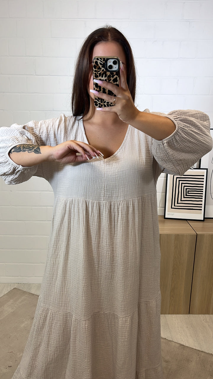langes Musselin Kleid, Ärmel mit Gummibund / beige Art. 11222