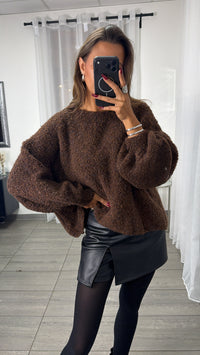 Bouclé Pullover mit breitem Rundausschnitt / schoko braun Art. 16436