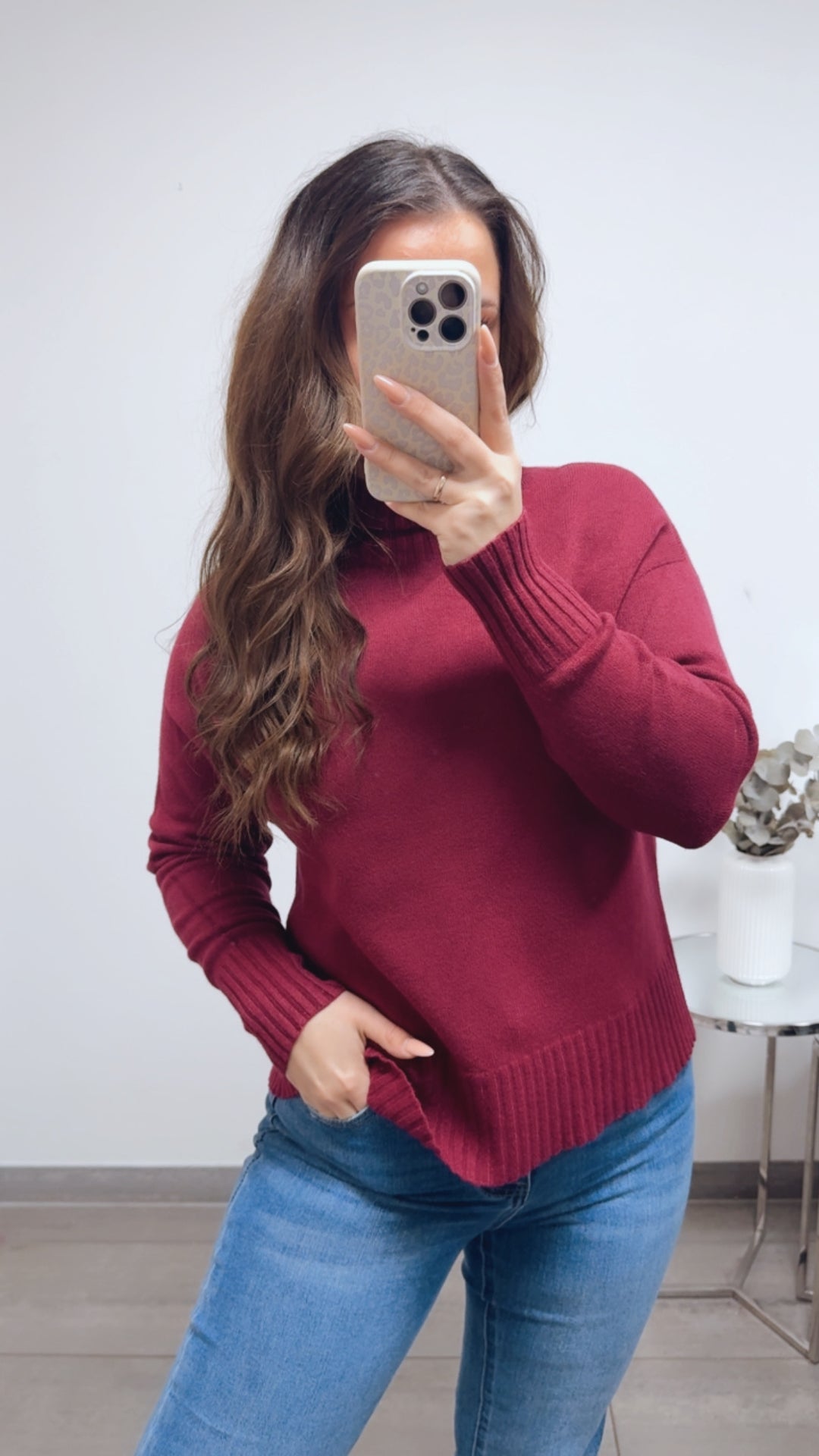 Feiner Strickpullover mit gerippten Akzenten / bordeaux Art.13881