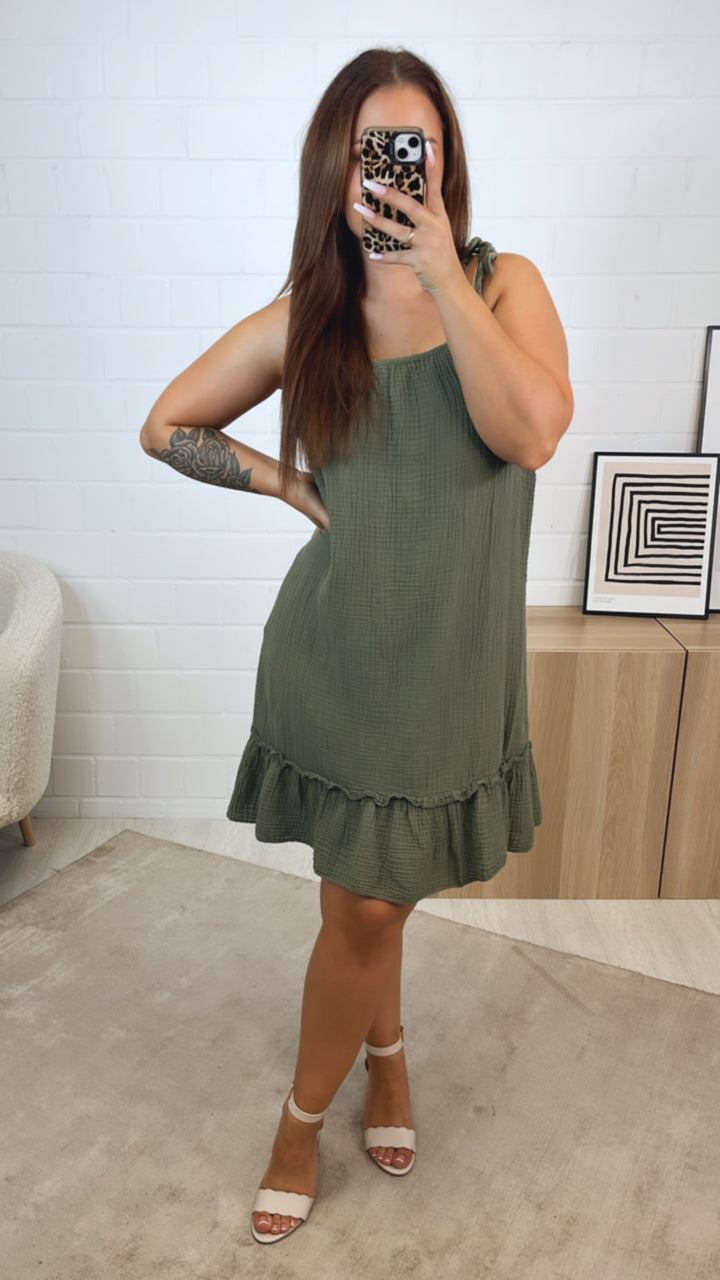 (Midi-) Musselin Kleid mit dünnen Trägern / khaki Art. 12364
