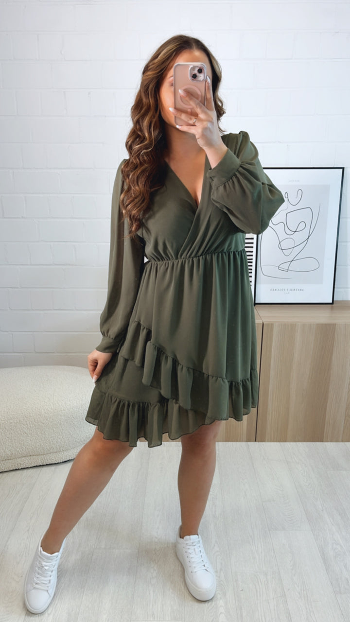 Chiffon Kleid in Wickeloptik / khaki Art. 9606