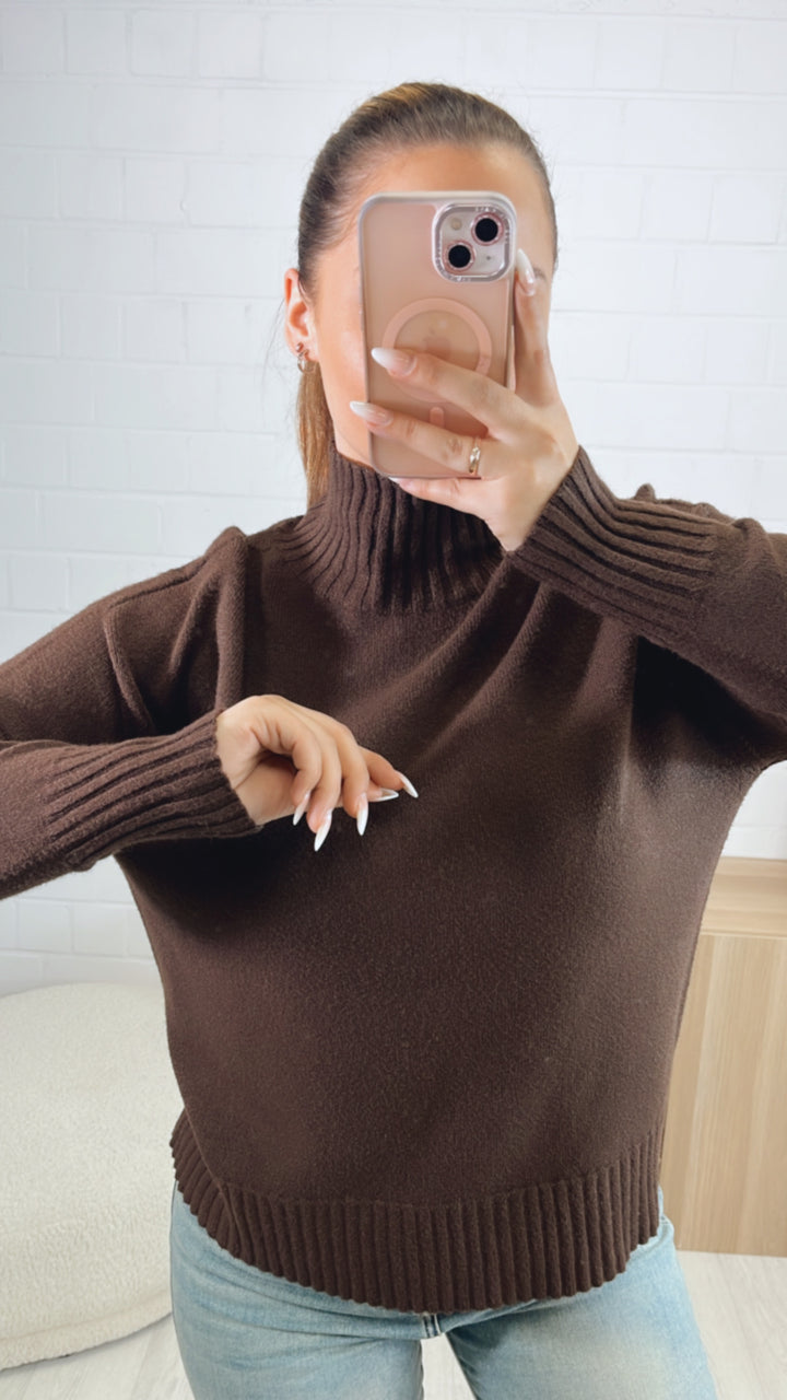 Stehkragen Pullover, gerippter Kragen und Bund / dunkel braun Art. 9798